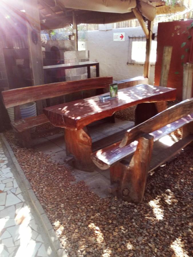 מהיקנג Larona Inn מראה חיצוני תמונה